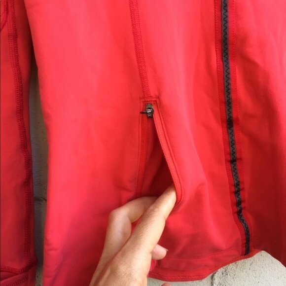 RARE Lululemon Run Toasty Tech Pullover Size 4 - Picture 9 of 11